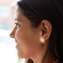 Charger l'image dans la galerie, Boucles d'oreille Flora